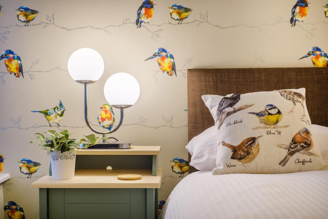 Flat 2, The Old Antiques Warehouse - Free Off-Site Health Club Access With Pool, Sauna, Steam Room & Gym Bowness-on-Windermere Ngoại thất bức ảnh